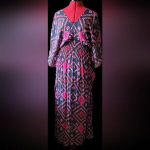 Anthropologie Rujuta Sheth Gray Maxi Caftan with Fuchsia Geometric Print